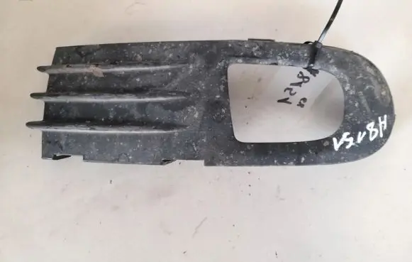 Volvo V50 Front bumper lower grill 30655885