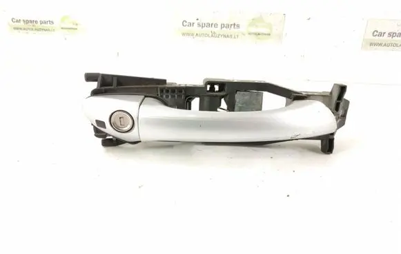 Mercedes-Benz C W203 Front door exterior handle 2037600234 A2037600234