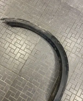 Opel Frontera B Front arch trim 