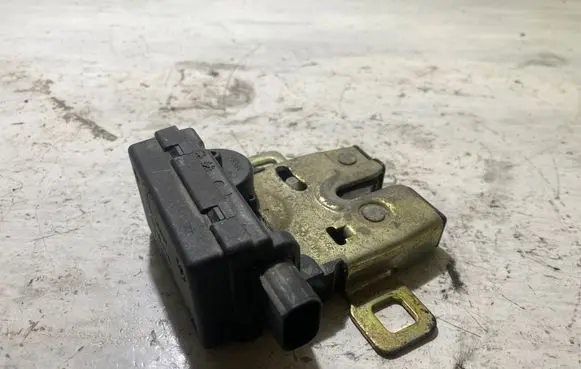Mini One - Cooper R50 - 53 Tailgate/trunk/boot lock/catch/latch 7112349