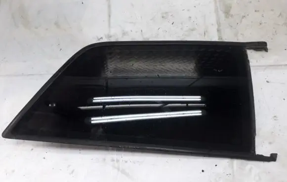 Audi A3 S3 8L Rear side window