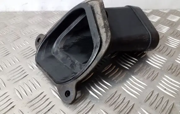 Opel Astra J Air intake duct part 13346074