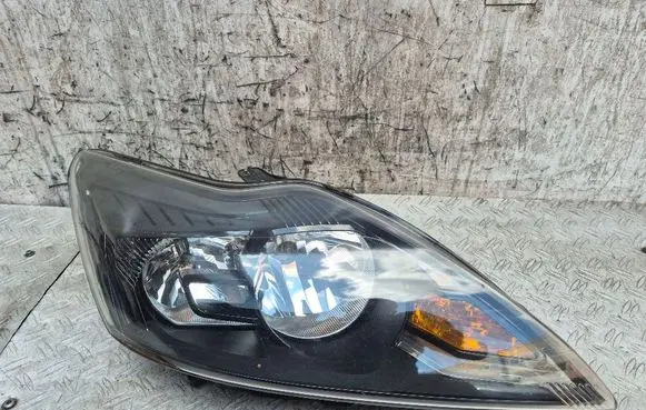 Ford Focus Headlight/headlamp 8M5113W029DF