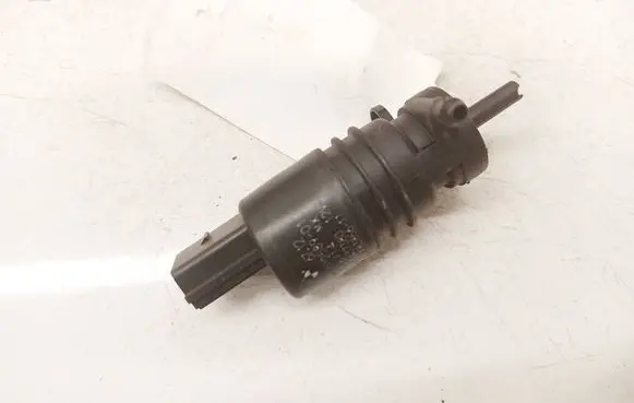 BMW 3 E90 E91 Windscreen/windshield washer pump 3437380