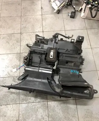 Toyota Yaris Interior heater climate box assembly 
