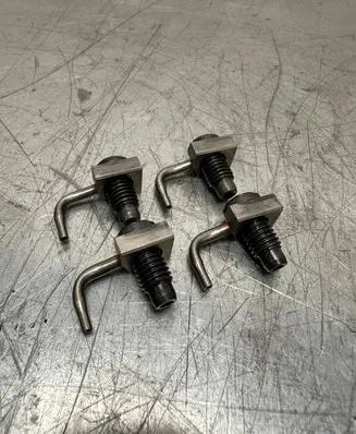 Volkswagen Golf VI Fuel injectors set 038103157c