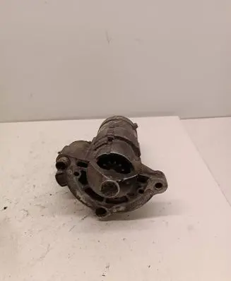 Peugeot 206 Starter motor M000T82081