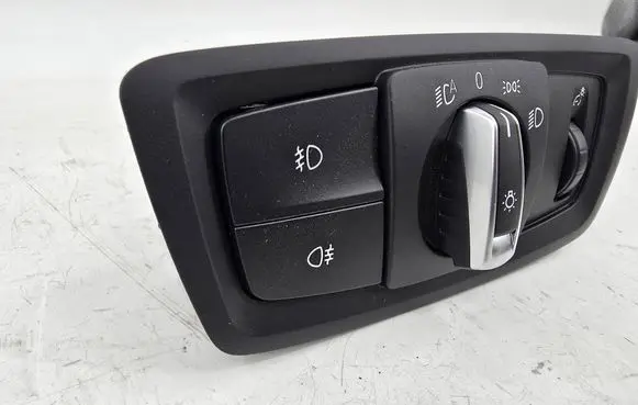BMW X1 F48 F49 Light switch 6847524