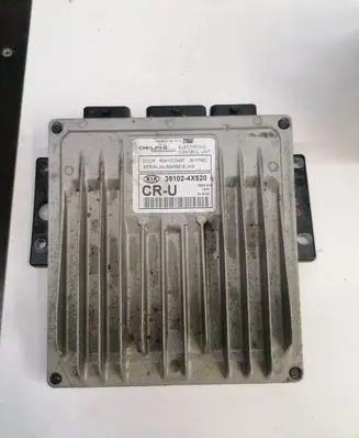 KIA Carnival Engine control unit/module 391024X520 R0410C045F