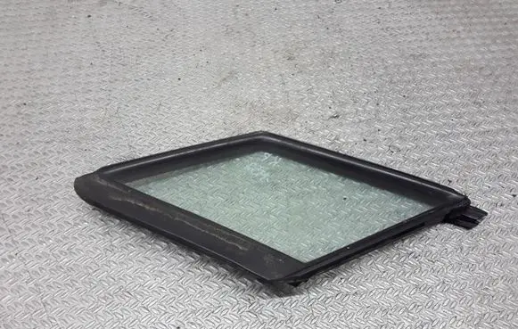 Mazda 5 Front door vent window glass four-door 