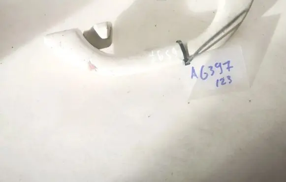 Audi A4 S4 B5 8D Rear interior roof grab handle 8d0857607a