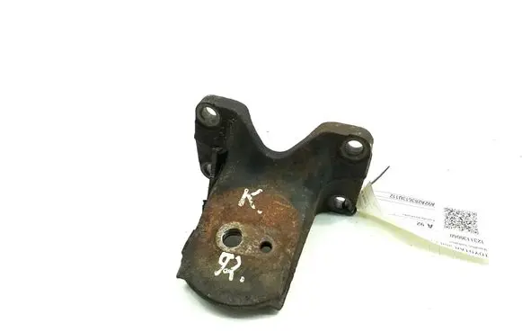 Toyota Land Cruiser (J120) Engine mounting bracket 1231130060
