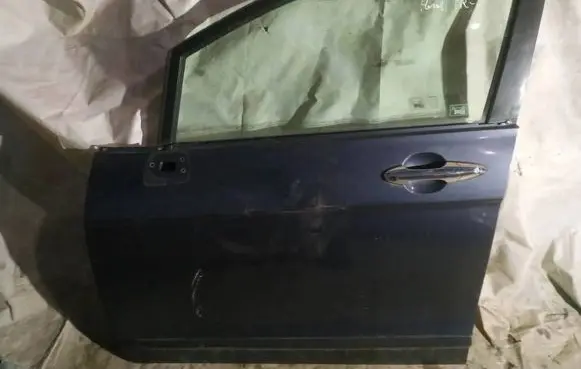 Honda FR-V Front door melynos