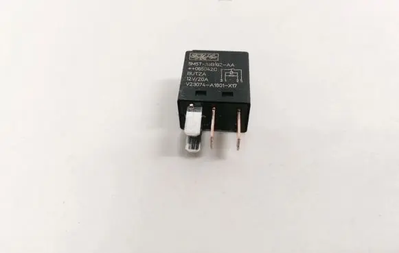 Ford Mondeo Mk III Other relay 5M5T14B192AA 5M5T-14B192-AA