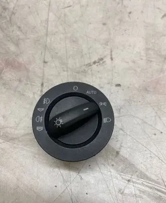 Light switch