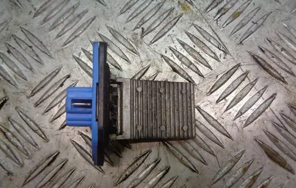 Chevrolet Lacetti Heater blower fan relay 