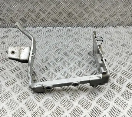 Ferrari California F149 Headlight/headlamp mounting bracket 80670111