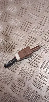 Nissan Note (E11) Brake pedal sensor switch
