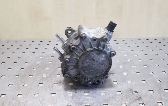 Seat Leon (1P) Vacuum pump 03G145209