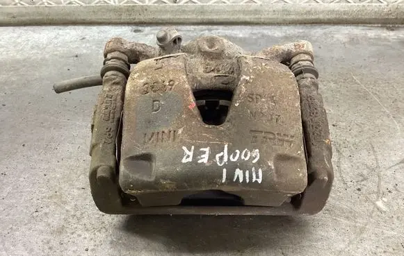 Front brake caliper