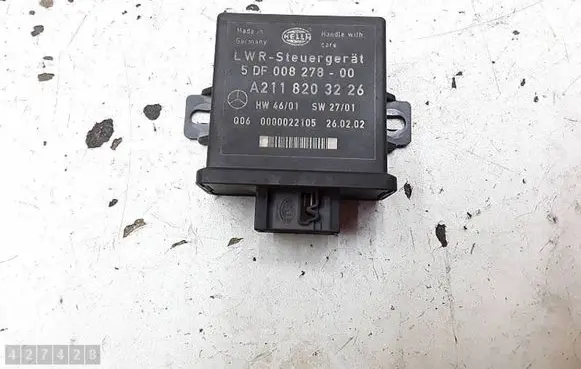 Mercedes-Benz E W211 Light module LCM A2118203226 0000022105 5DF00827800
