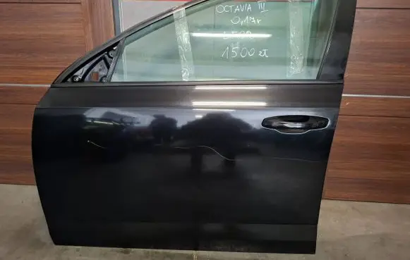 Skoda Octavia Mk3 (5E) Front door
