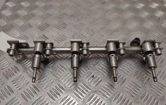 Ford Mustang VI Fuel injectors set EJ7E9F797DB 0261500194