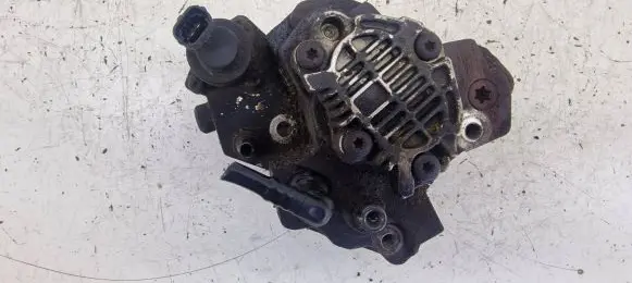 Renault Trafic II (X83) Fuel injection high pressure pump 8200108225