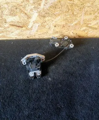 Volvo S90, V90 Tailgate/trunk/boot lock/catch/latch 31484599