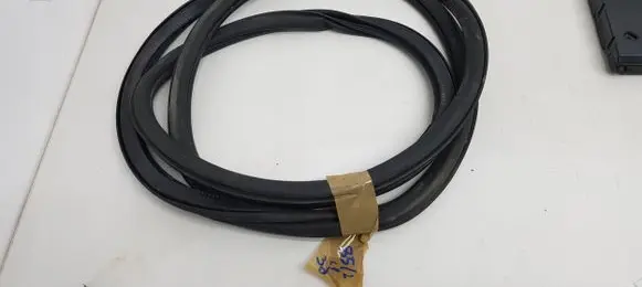 Volkswagen Up Rubber seal loading door KUI3739