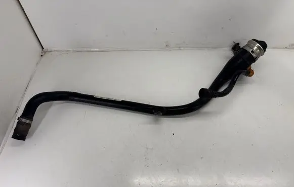 BMW 6 F06 Gran coupe Fuel tank filler neck pipe 7205704 2720570408 EFRF06