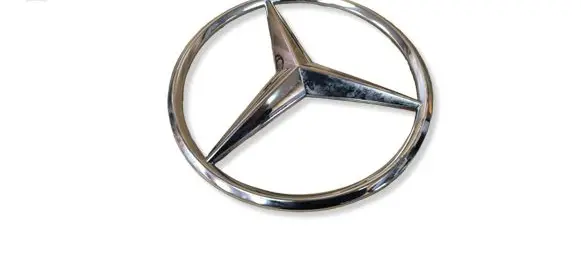 Mercedes-Benz GLC C253 Manufacturer badge logo/emblem A0008175302