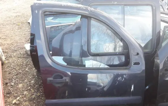 Fiat Doblo Front door