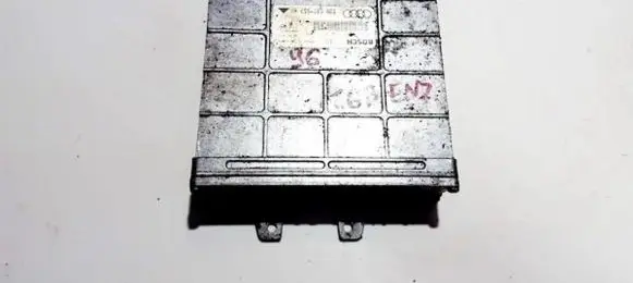 Audi A4 S4 B5 8D Engine control unit/module 0261203940 8d0907557hx
