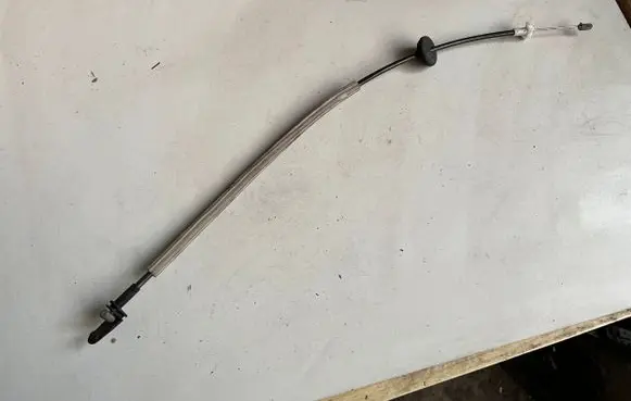 Ford Focus Front door cable line 99413710310