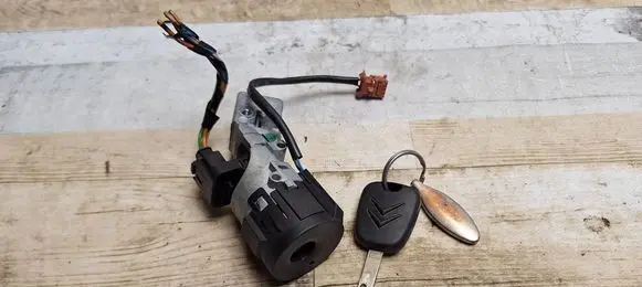 Citroen C2 Ignition lock N0502455 9663123280