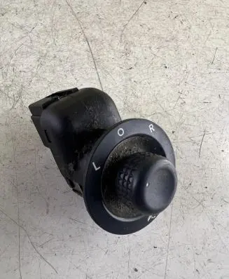 Jeep Grand Cherokee (WK) Wing mirror switch 04602789AA 39754D 3316A