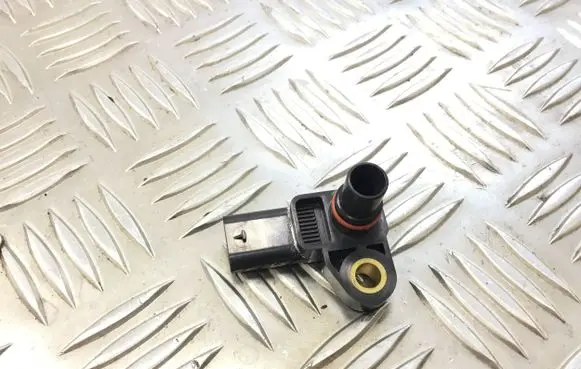 Mercedes-Benz C W205 Air pressure sensor A0081538928