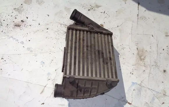 Audi A4 S4 B7 8E 8H Intercooler radiator