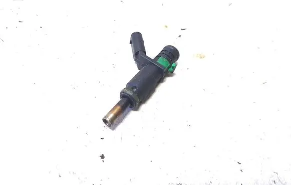 Mercedes-Benz C W204 Fuel injector A272078