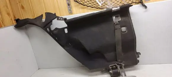 Mercedes-Benz E W211 Third row seat belt A2116905153