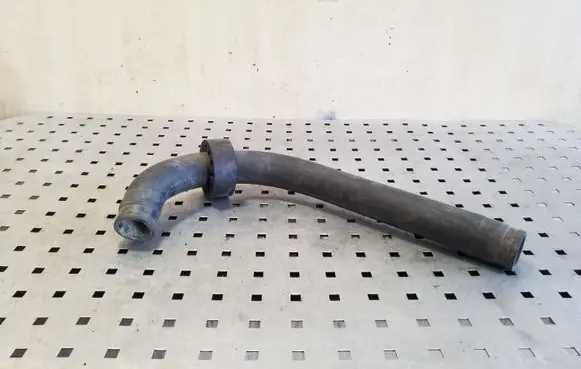 Audi A6 S6 C4 4A Engine coolant pipe/hose 4A0121055E