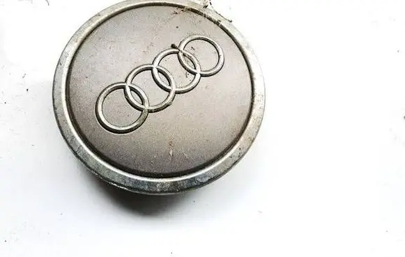 Audi A6 S6 C6 4F Original wheel cap 4b0601170a