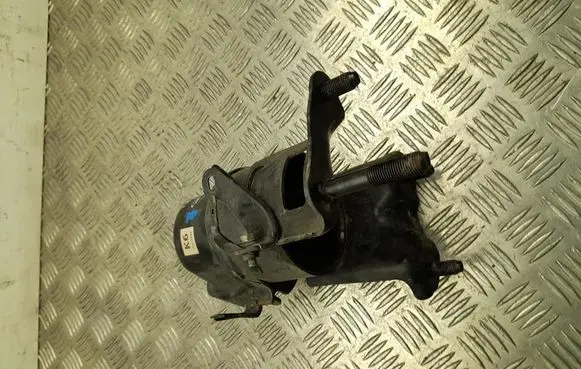 Toyota Camry VIII XV70 Engine mount bracket J6270989