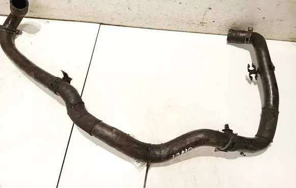 Engine coolant pipe/hose