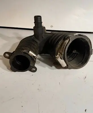 Audi A6 S6 C6 4F Air intake hose/pipe 4F0129615E