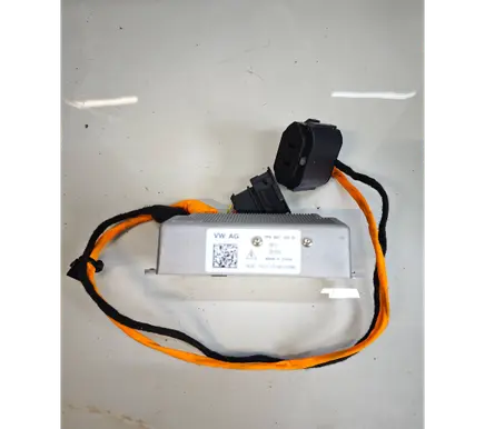 Volkswagen Touareg II Voltage converter inverter 7P6907155D 1601150010098