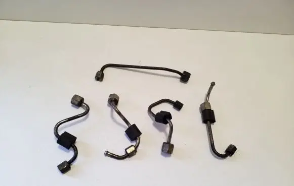 Jeep Cherokee Fuel injector supply line/pipe 