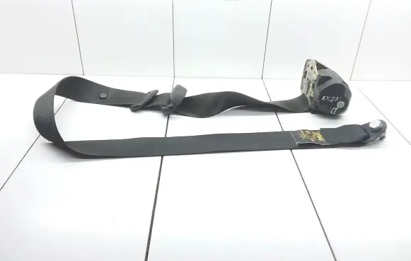 Iveco Daily 3rd gen Front seatbelt 43594D E2047113