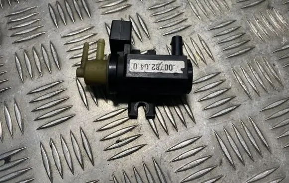 Mercedes-Benz C W203 Turbo solenoid valve 700782040